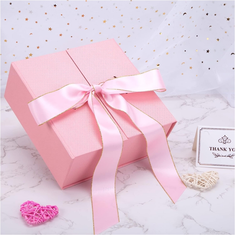 Персонализирана розова кутия за подаръци